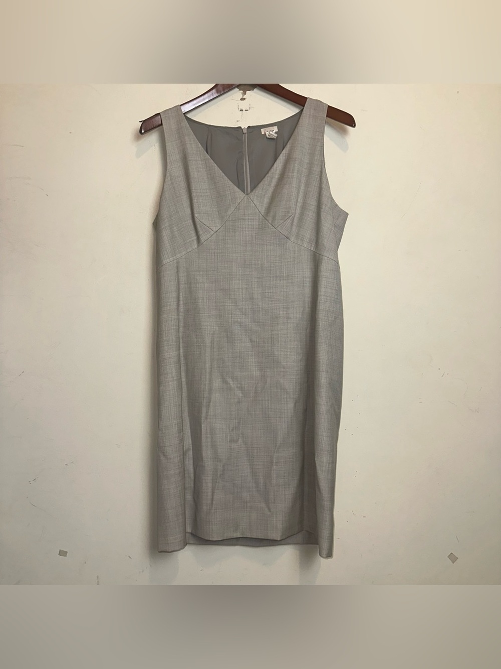 Vintage J. Crew Gray Sheath Dress Womens Size 14 100% Wool V Neck Sleeveless Y2K